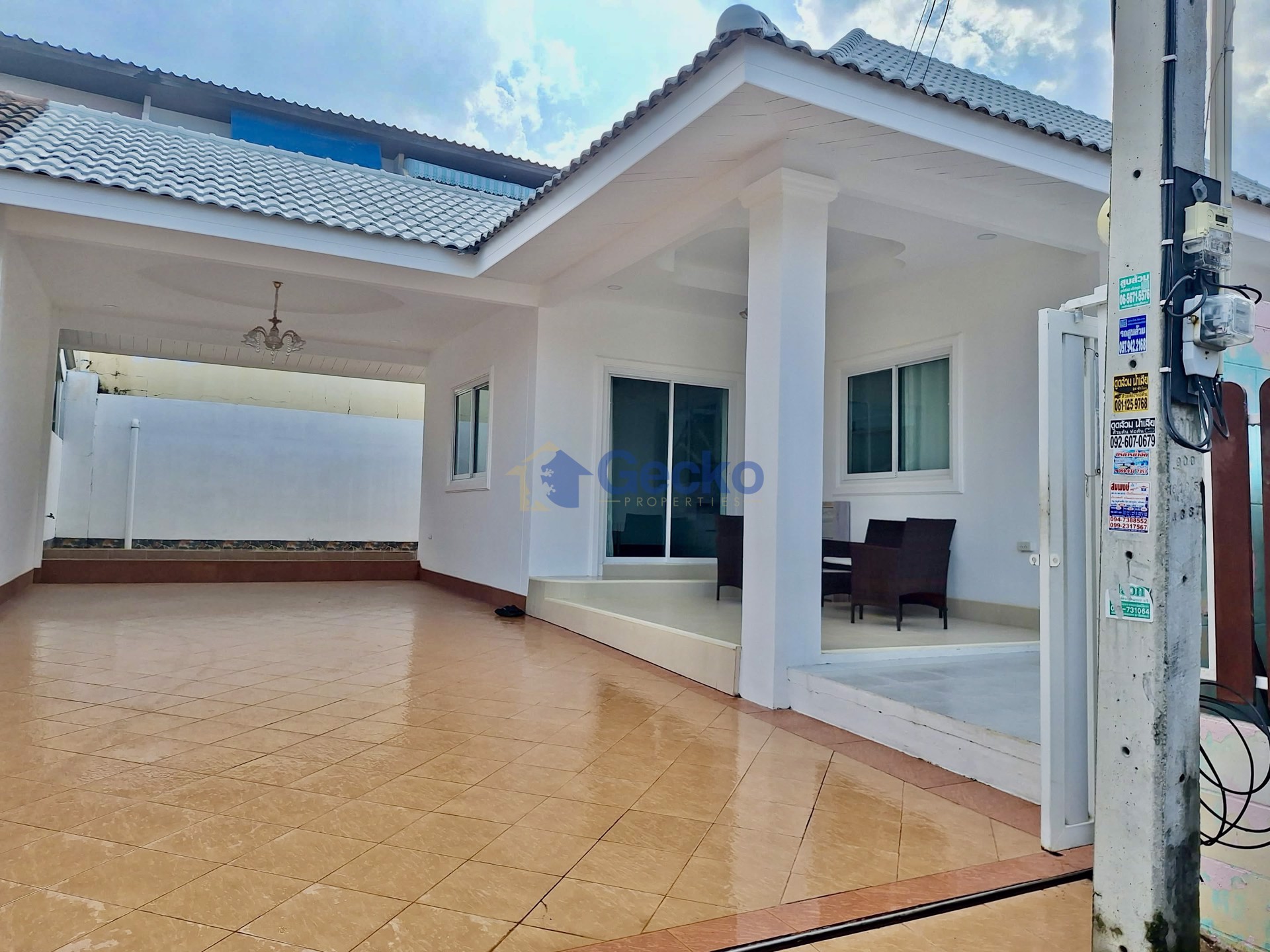 3 ห้องนอน บ้าน in โชคชัย วิลเลจ 7  พัทยาตะวันออก H012932