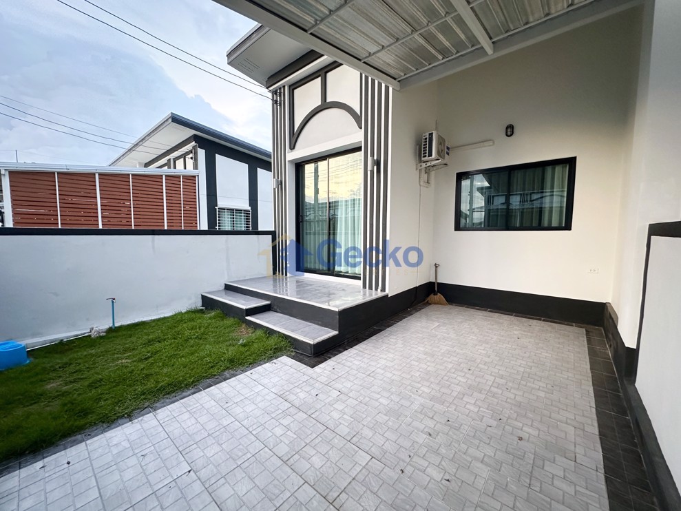 2 ห้องนอน บ้าน in Wiztown Pattaya  พัทยา H012946 (Photo 1)