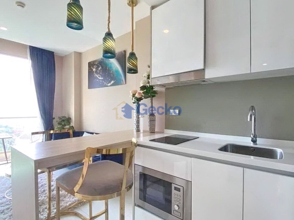 1 Bedroom Condo in The Riviera Jomtien Jomtien C012949 (Photo 1)