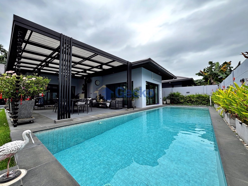 3 Bedrooms House in Baan Pattaya 6  Huay Yai H012956 (Cover Photo)