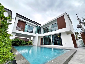 3 Bedrooms House in Areeya Villa  East Pattaya H012961