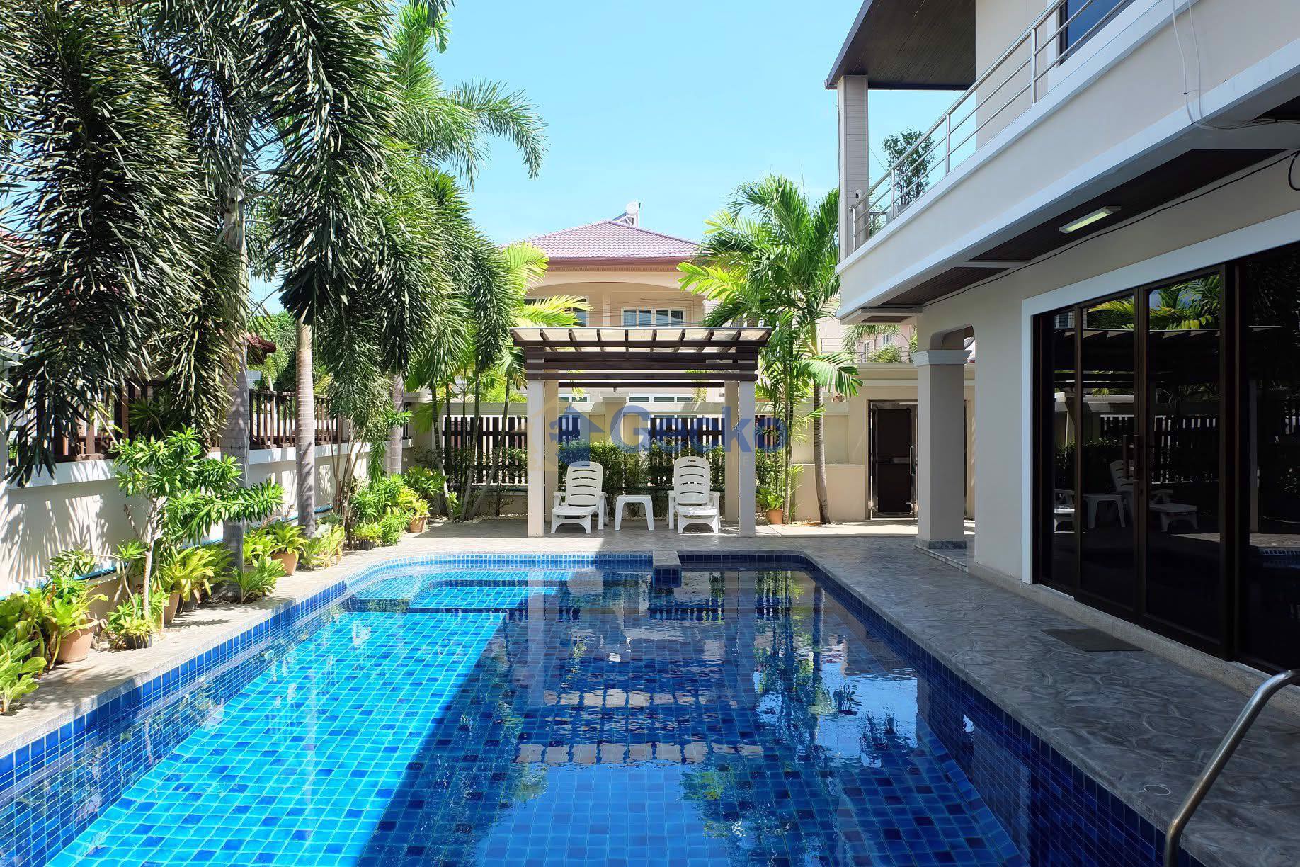 3 Bedrooms House in European Home Place  East Pattaya H002988