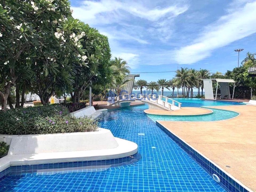 Lumpini Seaview Jomtien (Photo 1)