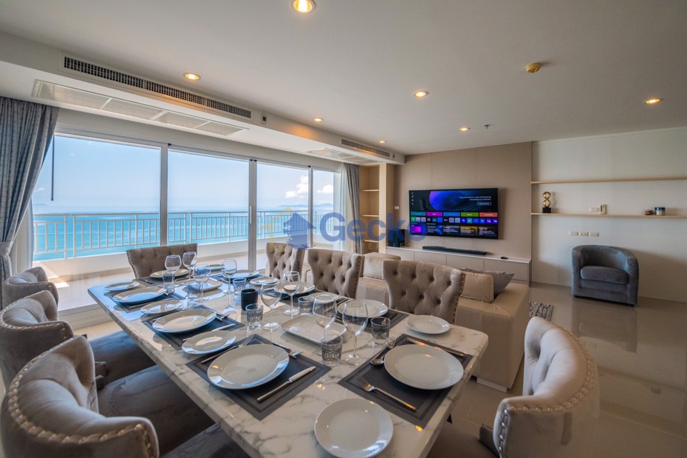 3 Bedrooms Condo in Lumpini Park Beach Jomtien C012967 (Photo 3)