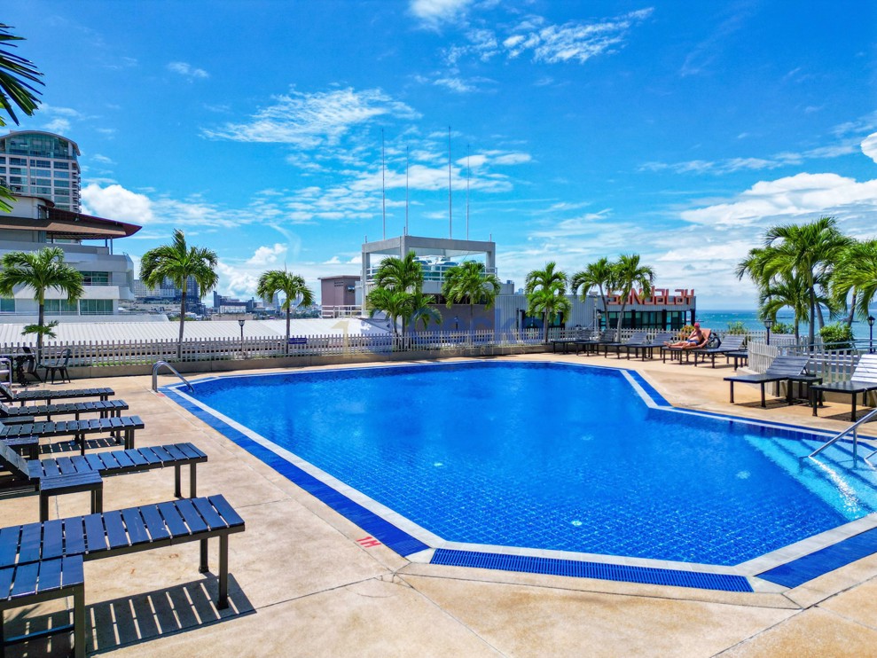 Studio Condo in Markland North Pattaya C012970 (Cover Photo)