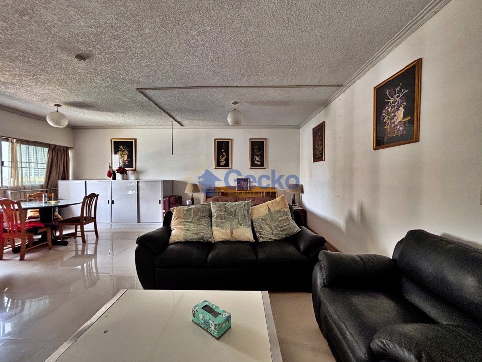 Studio Condo in Markland North Pattaya C012970 (Photo 1)