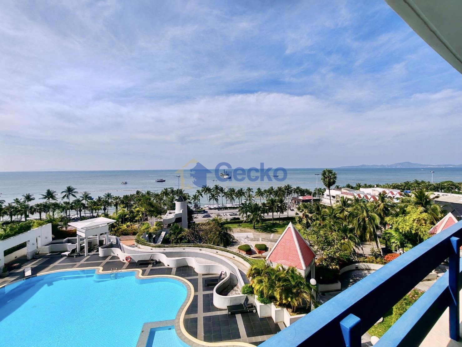 1 Bedroom Condo in Jomtien Plaza Condotel Jomtien C012971