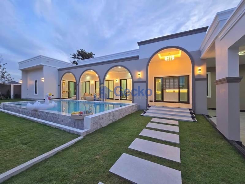 Exclusive Pool villas