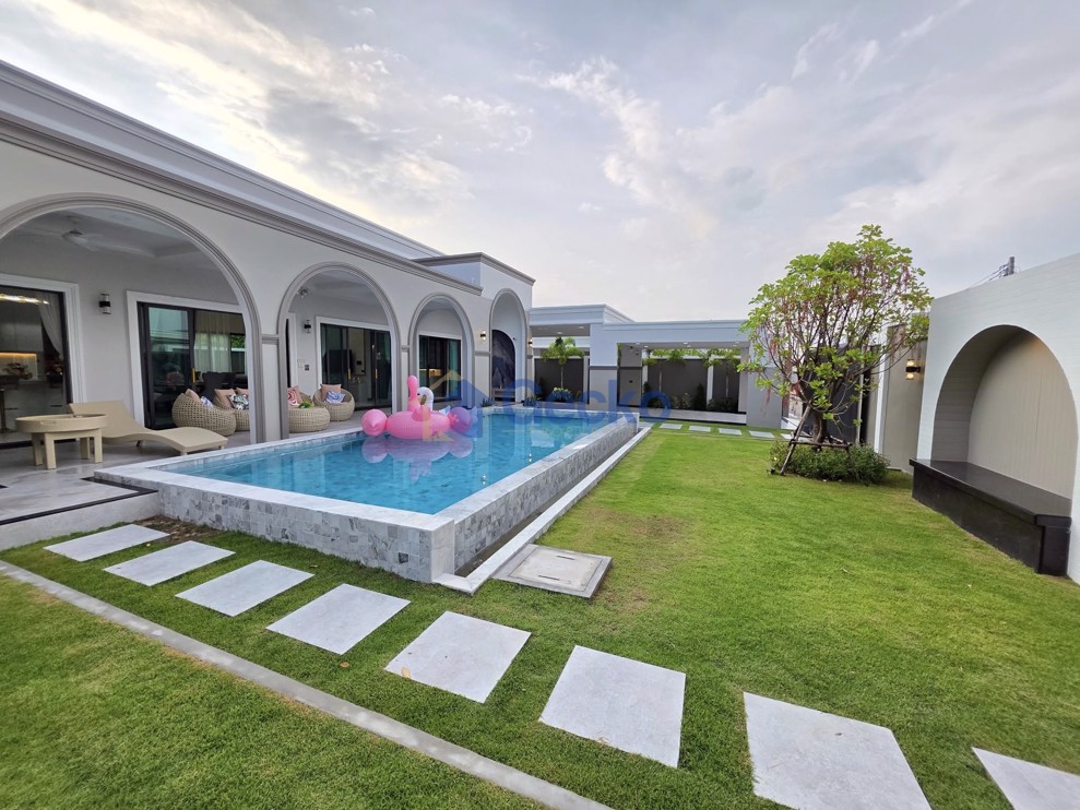 Exclusive Pool villas (Photo 1)