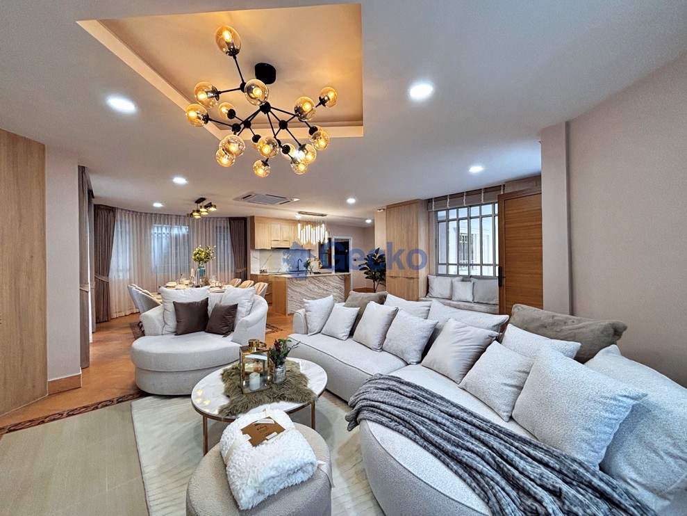 4 ห้องนอน บ้าน in Park Avenue  นาเกลือ H012983 (Photo 4)