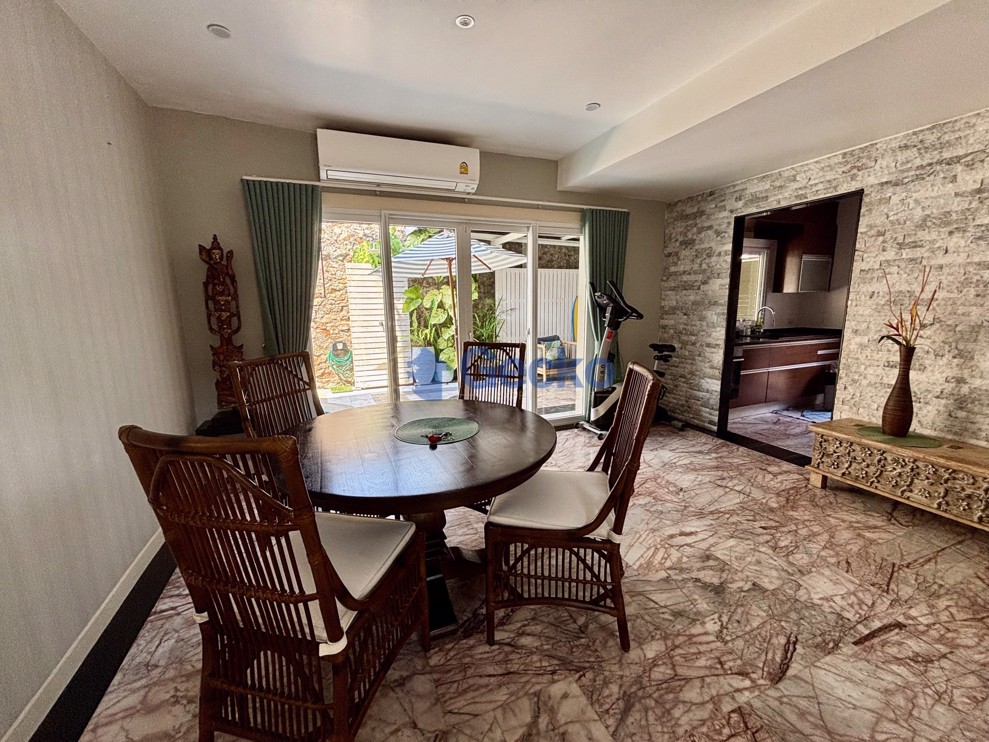4 ห้องนอน บ้าน in Silk Road Place  พัทยาตะวันออก H012989 (Photo 4)