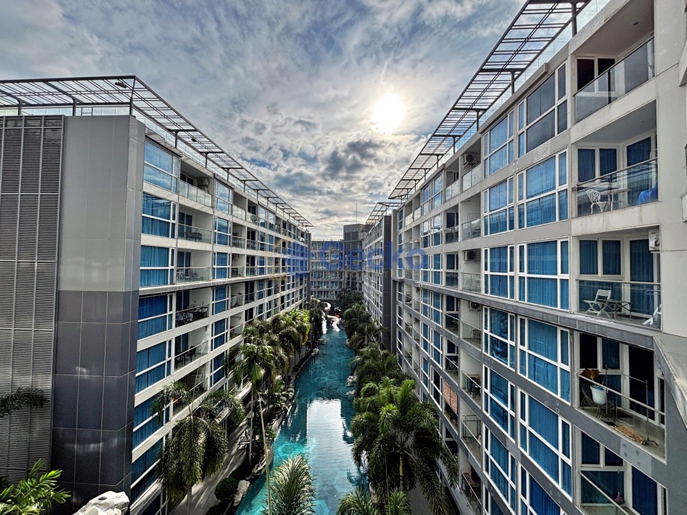 Studio Condo in Centara Avenue Residence and Suites Central Pattaya C013000 (Cover Photo)