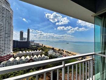 2 Bedrooms Condo in Lumpini Park Beach Jomtien C013001