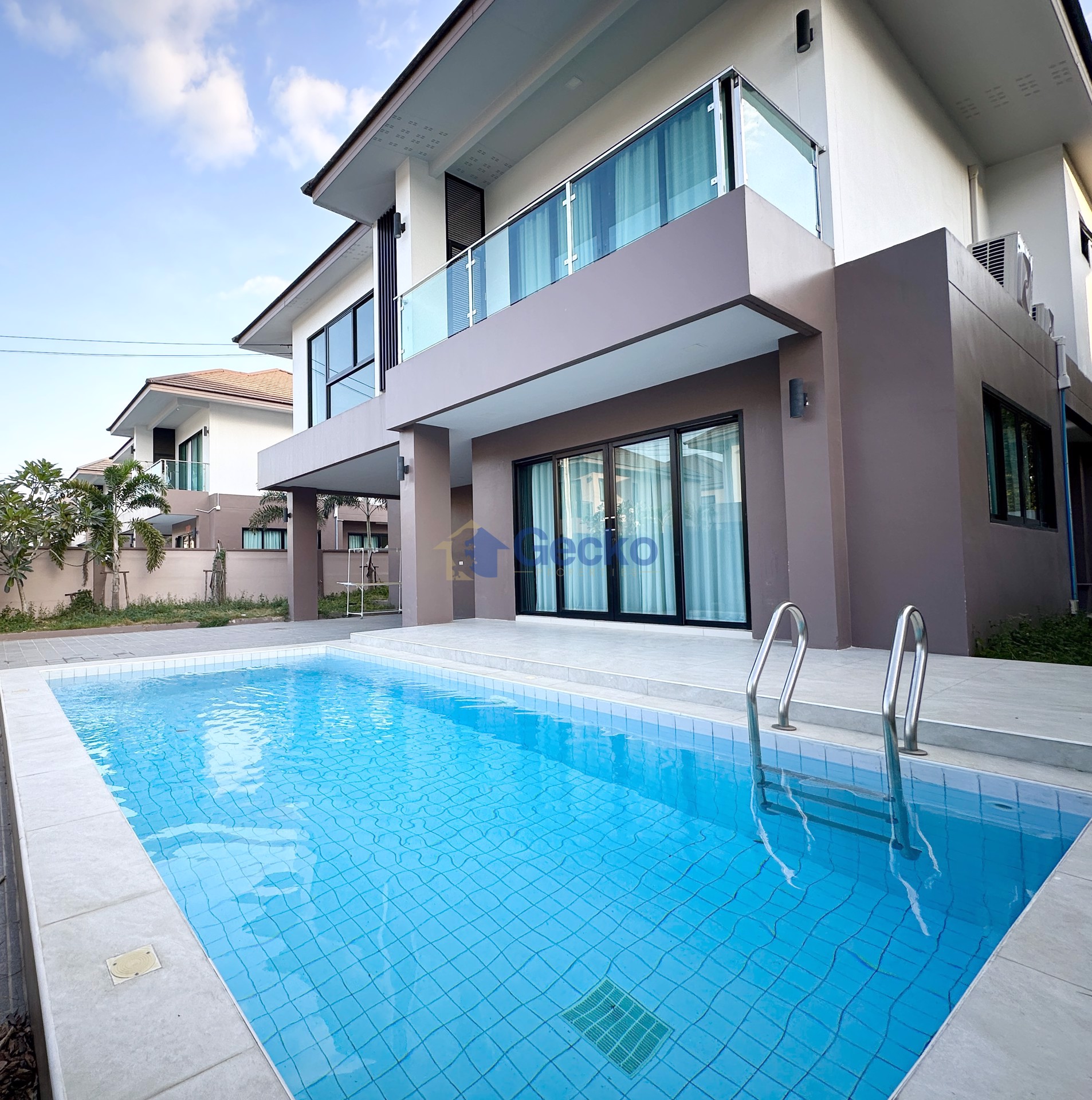 4 ห้องนอน บ้าน in The Lake Huay Yai  ห้วยใหญ่ H013004