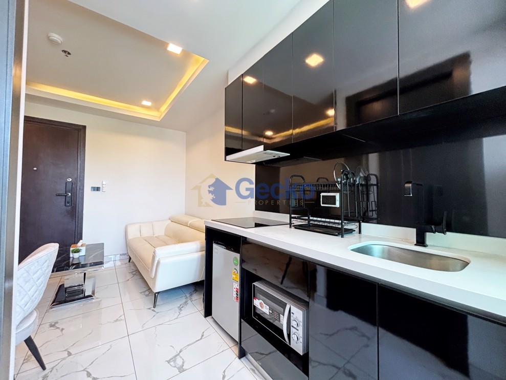 2 Bedrooms Condo in Arcadia Millennium Tower South Pattaya C013005 (Photo 1)