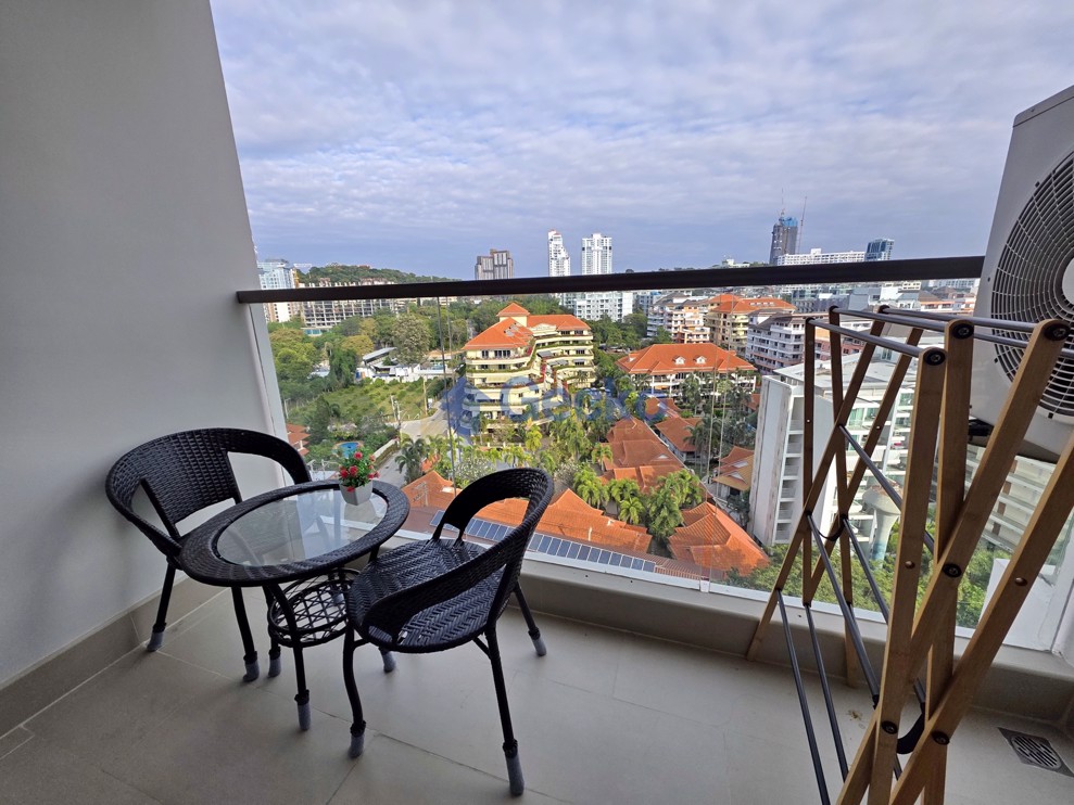 1 Bedroom Condo in The Peak Towers Pratumnak C013008 (Photo 2)