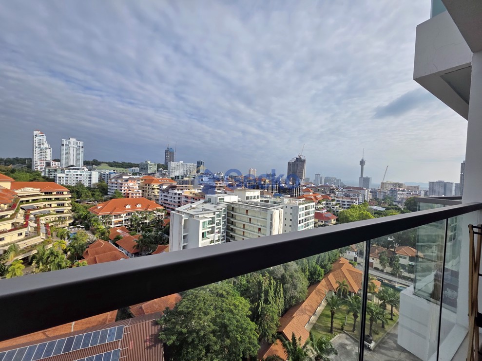 1 Bedroom Condo in The Peak Towers Pratumnak C013008 (Photo 1)