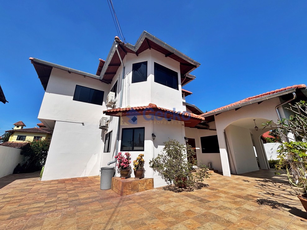 5 ห้องนอน บ้าน in Paradise Villa 1  พัทยาตะวันออก H013016 (Photo 1)