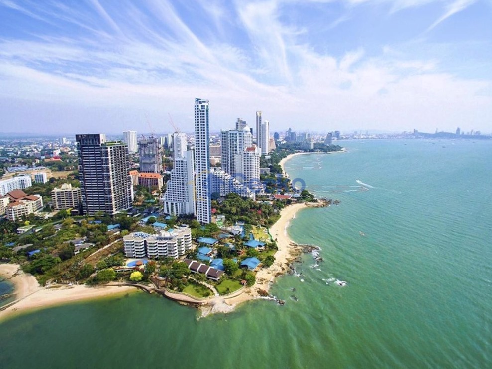 1 Bedroom Condo in The Riviera Palm Beach Wongamat C013022 (Photo 1)