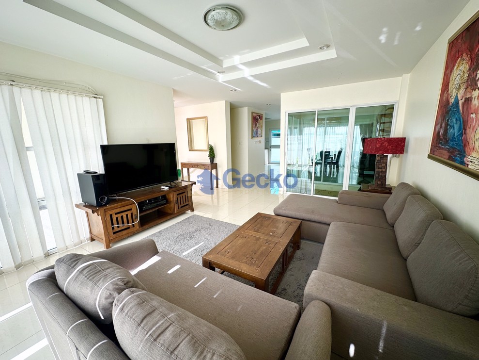 3 ห้องนอน บ้าน in The Meadows  พัทยาตะวันออก H012874 (Photo 2)