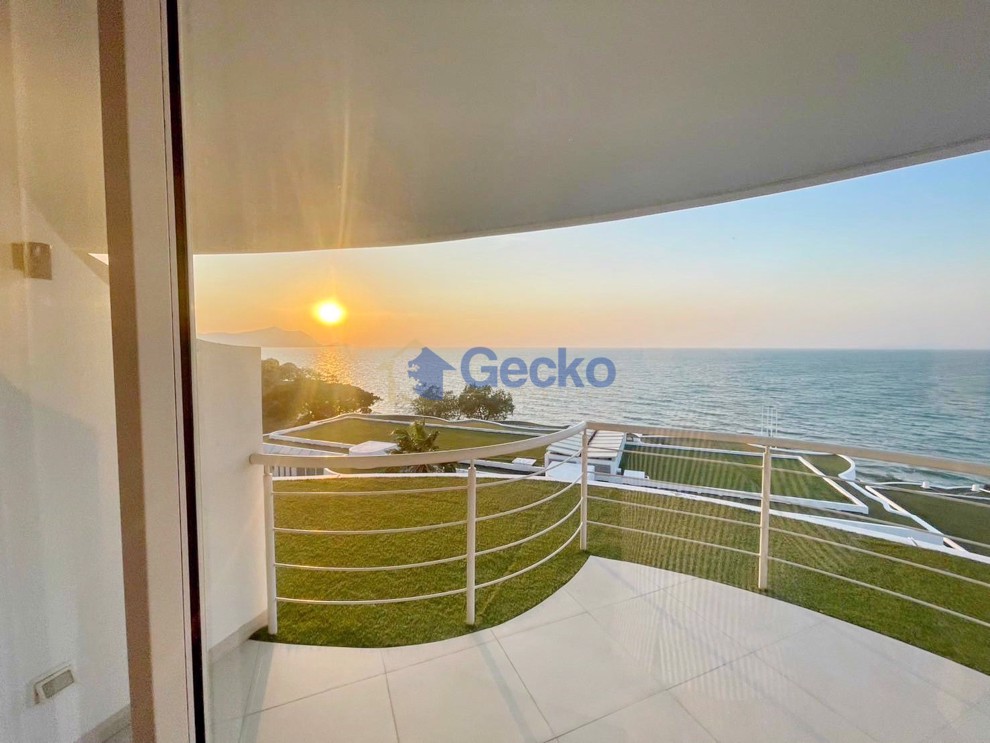 2 Bedrooms Condo in Pure Sunset Beach Na Jomtien C013045 (Photo 1)