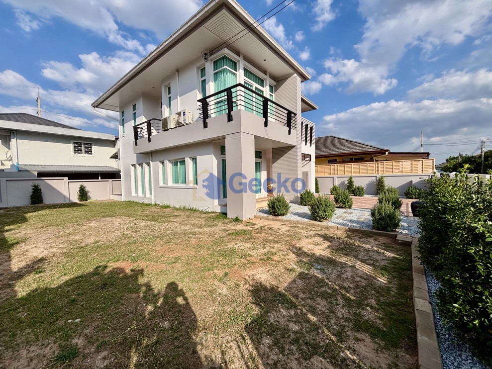 3 Bedrooms House in Central Park Hillside Village  East Pattaya H008771 (Cover Photo)