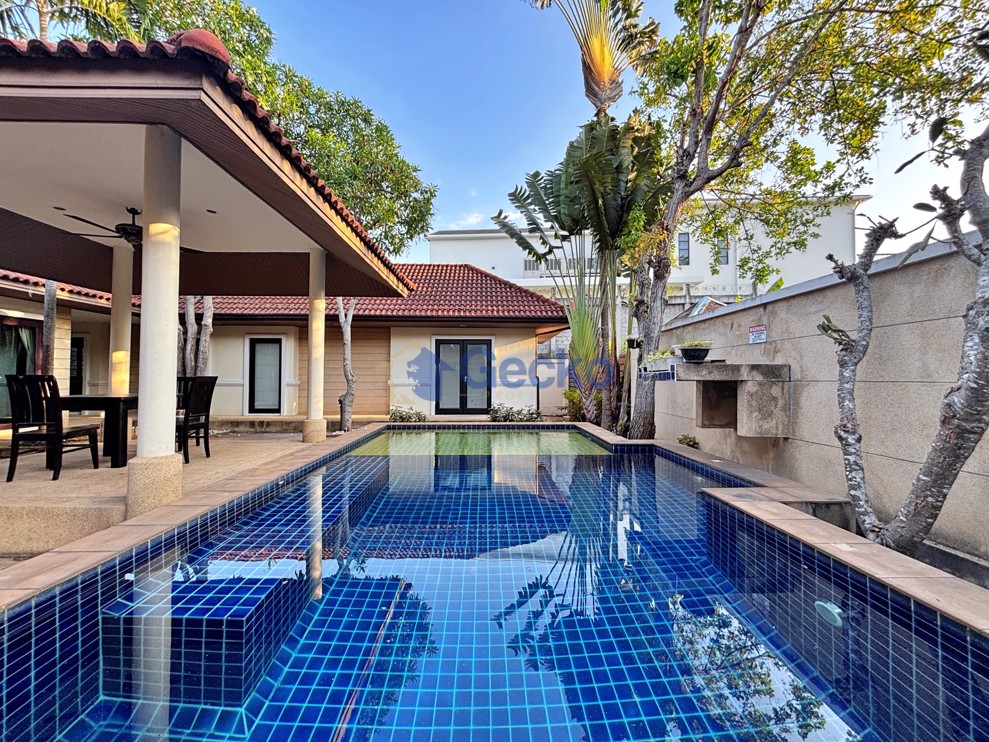 3 Bedrooms House in Sefton Park  East Pattaya H013049 (Photo 1)