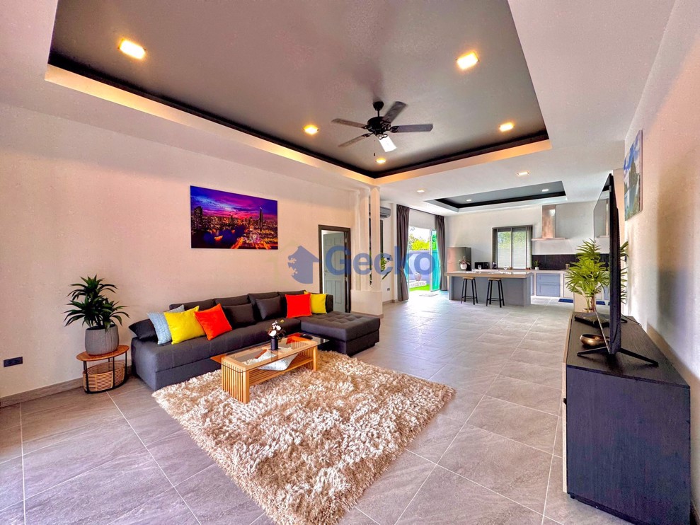3 Bedrooms House in Piam Mongkhon Village   Huay Yai H013050 (Photo 2)