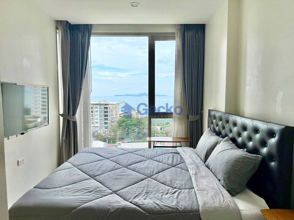 1 Bedroom Condo in The Riviera Wong Amat Beach Wongamat C013059 (Photo 4)