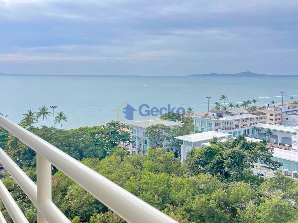 Studio Condo in View Talay 8 Jomtien C013068 (Photo 2)