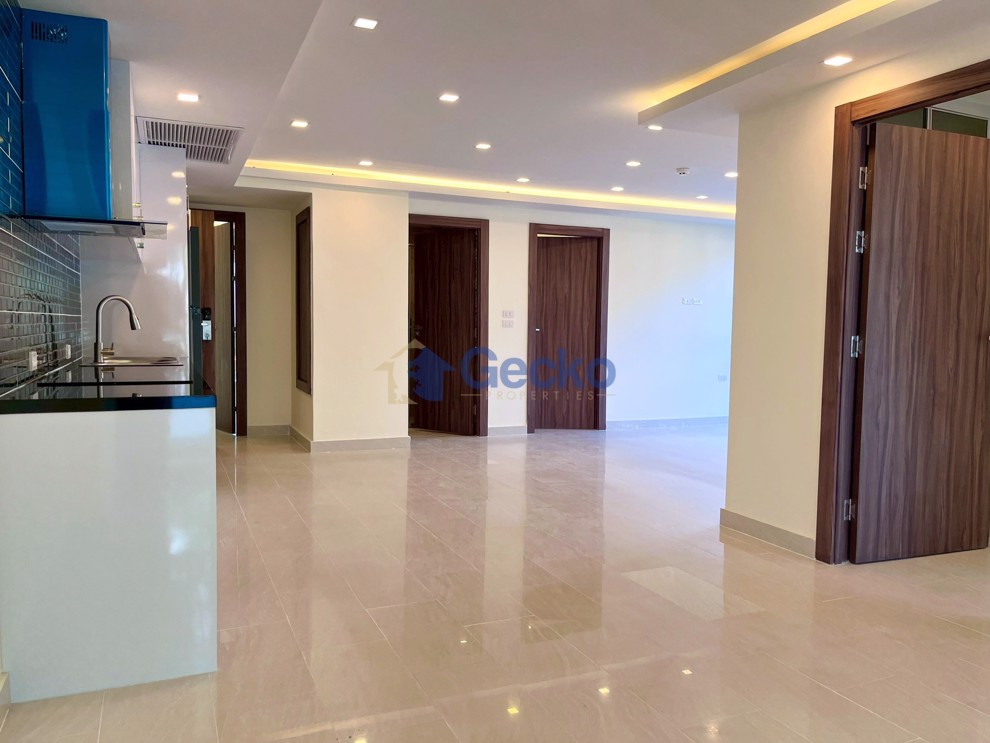 3 Bedrooms Condo in Grand Avenue Central Pattaya C013071 (Photo 4)