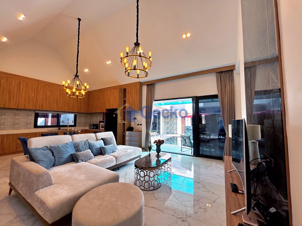 6 ห้องนอน บ้าน in Baan Mae Villa  พัทยาตะวันออก H013080 (Photo 4)
