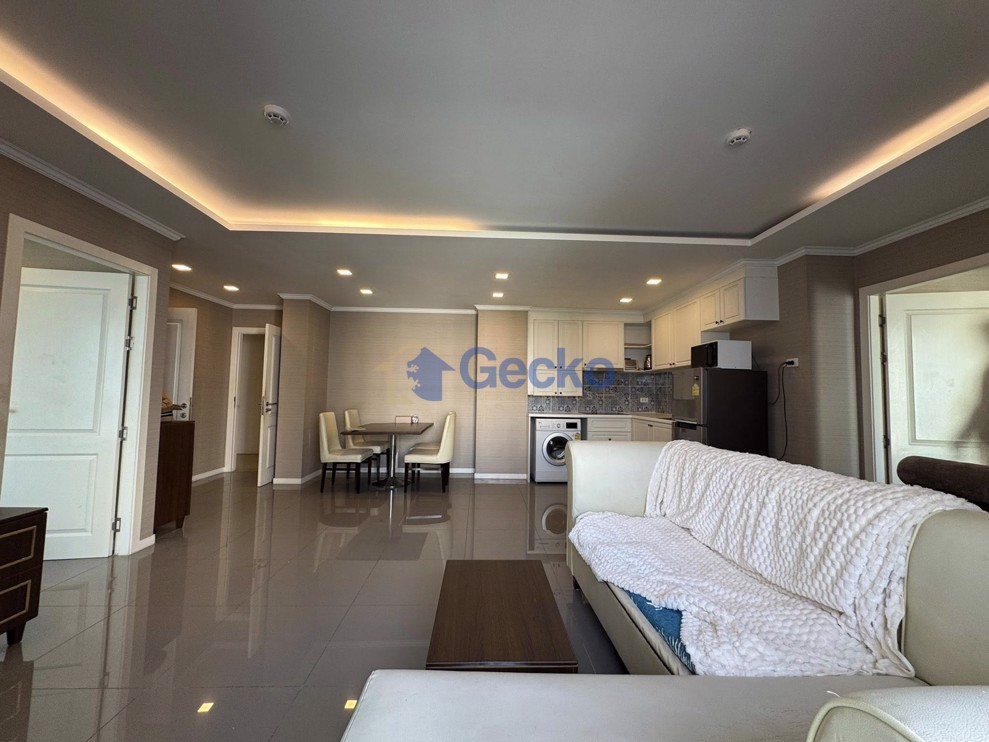 2 Bedrooms Condo in The Orient Resort and Spa Jomtien C013083 (Photo 3)