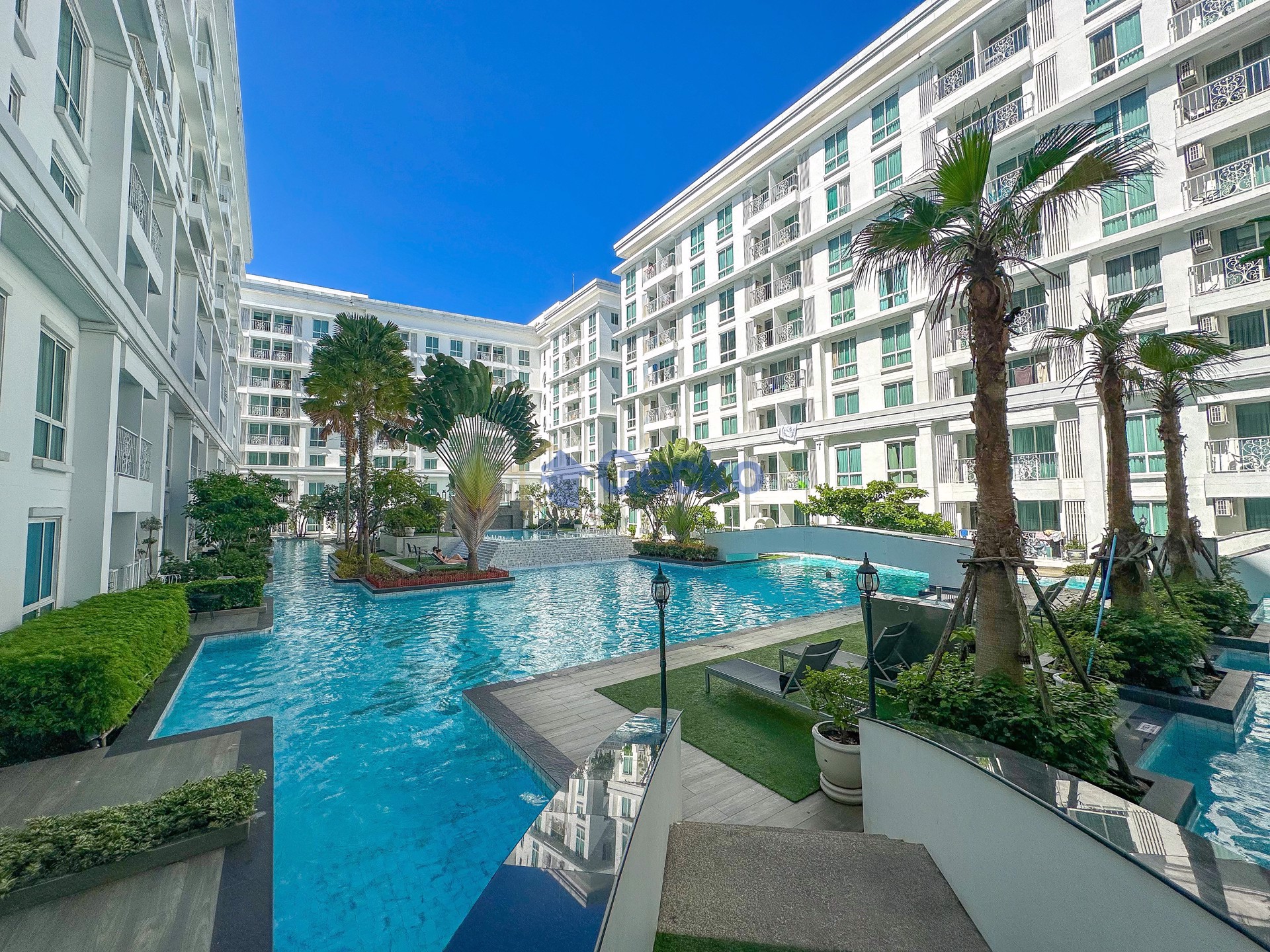 2 Bedrooms Condo in The Orient Resort and Spa Jomtien C013083