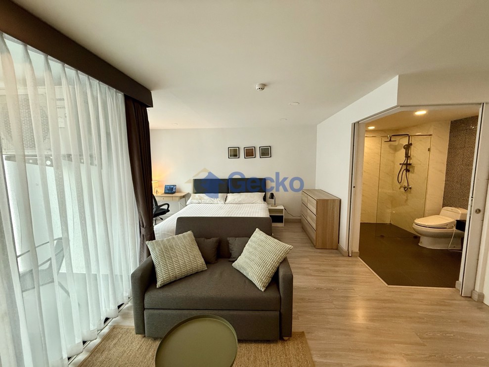 Studio Condo in The Rizin Hotel & Residences South Pattaya C013086 (Photo 2)