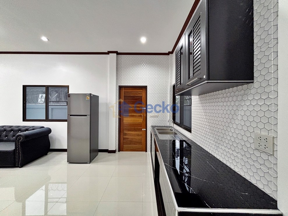 1 ห้องนอน บ้าน  จอมเทียน H013093 (Photo 4)