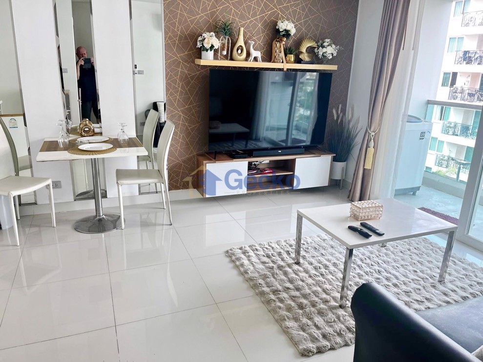 1 Bedroom Condo in Amazon Residence Jomtien C013098 (Photo 2)