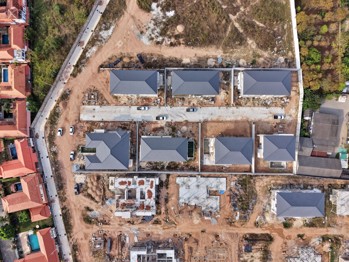 4 Bedrooms House in The Mabprachan  East Pattaya H012459