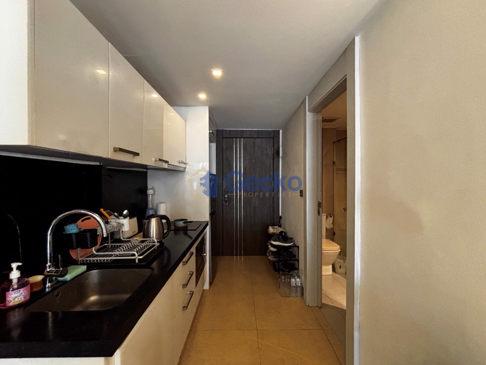 Studio Condo in Centara Avenue Residence and Suites Central Pattaya C013106 (Photo 2)