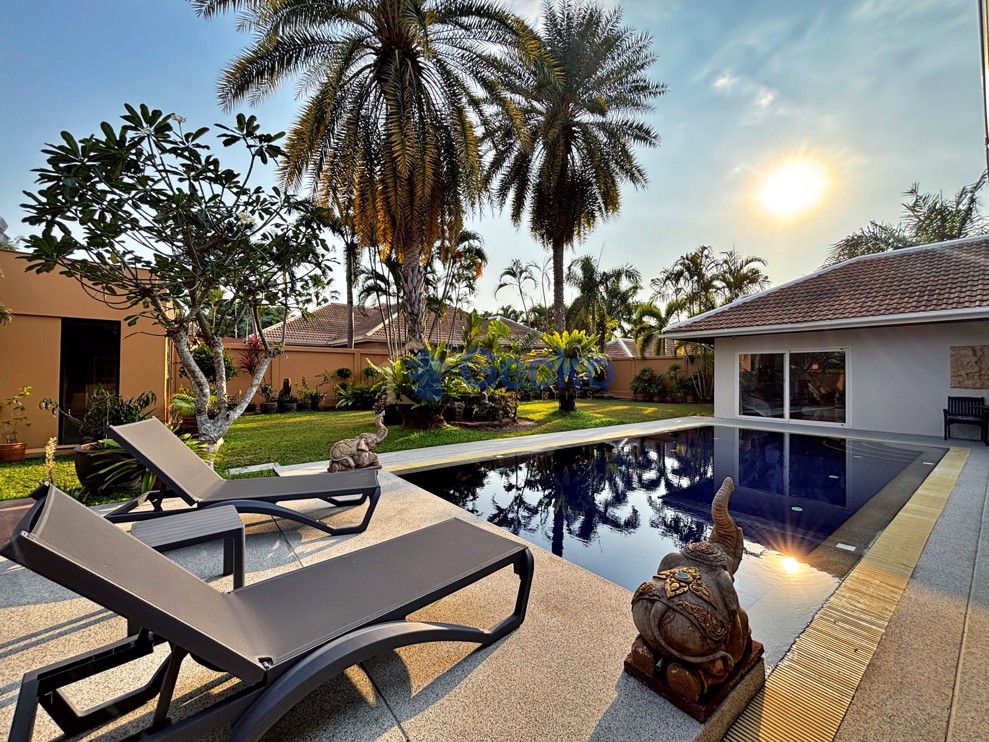 3 ห้องนอน บ้าน in Sedona Villas  พัทยาตะวันออก H013114 (Photo 1)