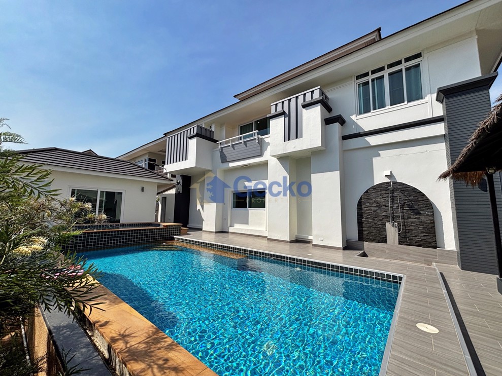 5 ห้องนอน บ้าน in Central Park Hillside Village  พัทยาตะวันออก H013120 (Cover Photo)