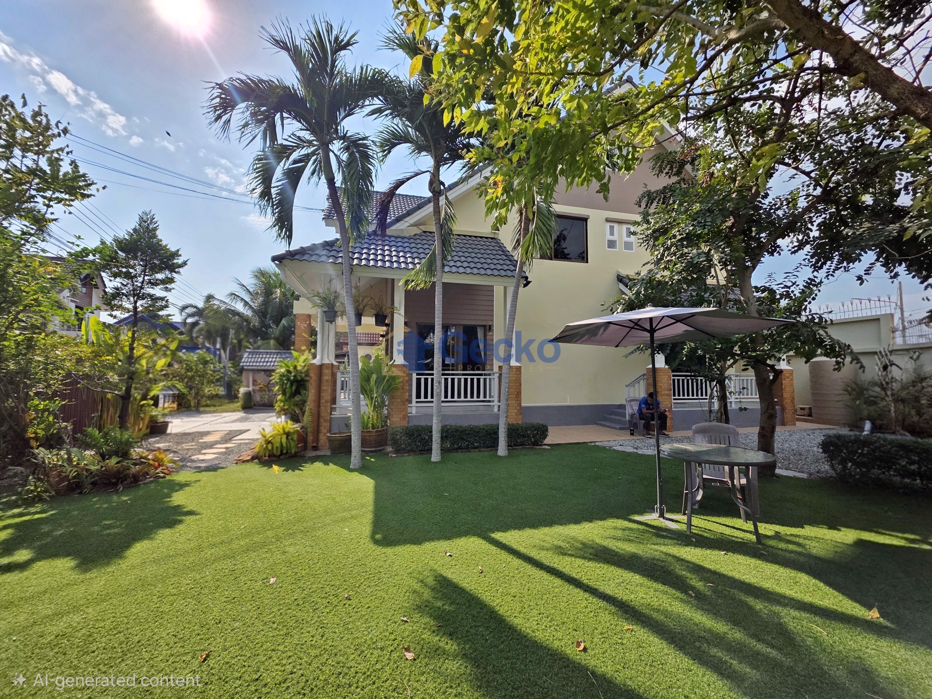 4 Bedrooms House in Central Park 4/2  East Pattaya H013148