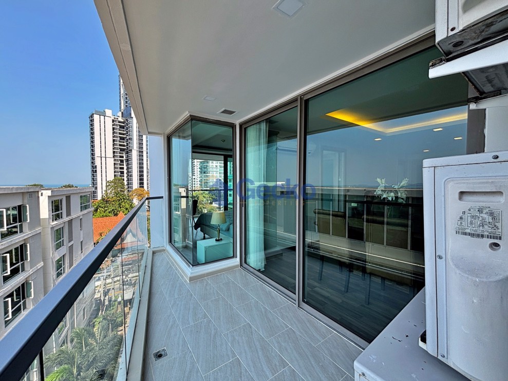 2 Bedrooms Condo in The Peak Towers Pratumnak C013152 (Photo 2)