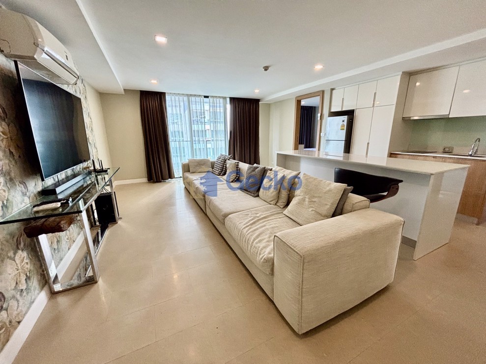 2 Bedrooms Condo in Aurora Pratumnak C013153 (Photo 2)