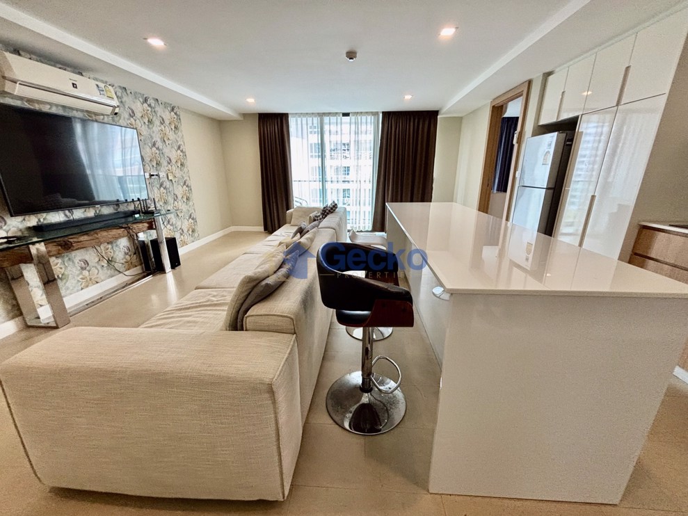 2 Bedrooms Condo in Aurora Pratumnak C013153 (Photo 3)