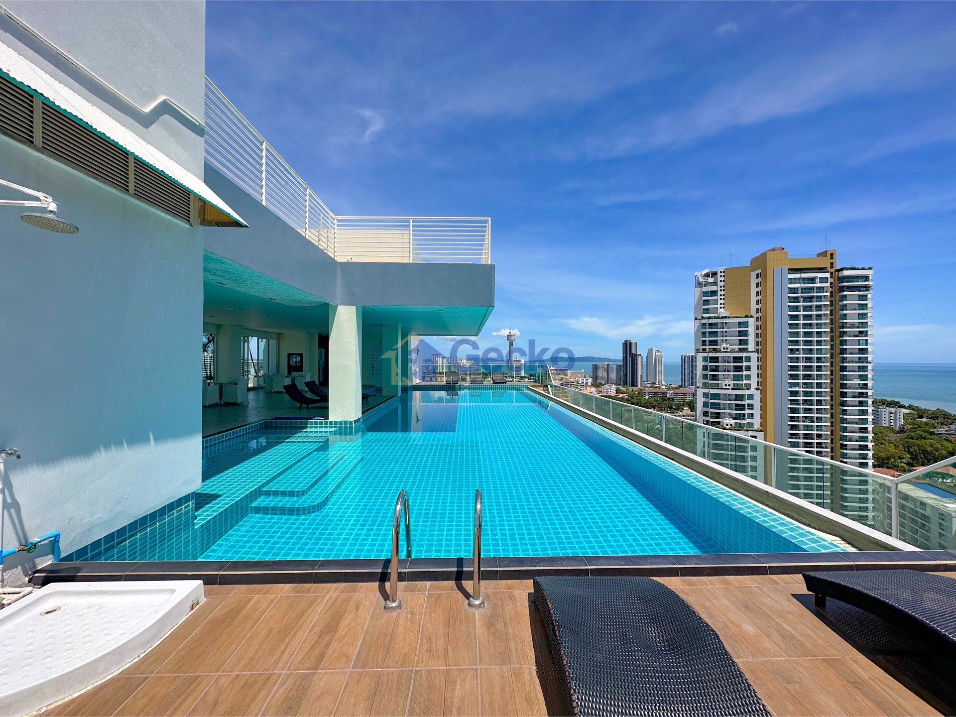 1 Bedroom Condo in The View Cozy Beach Pratumnak C013154