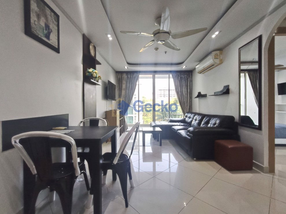 1 Bedroom Condo in The View Cozy Beach Pratumnak C013154 (Photo 2)