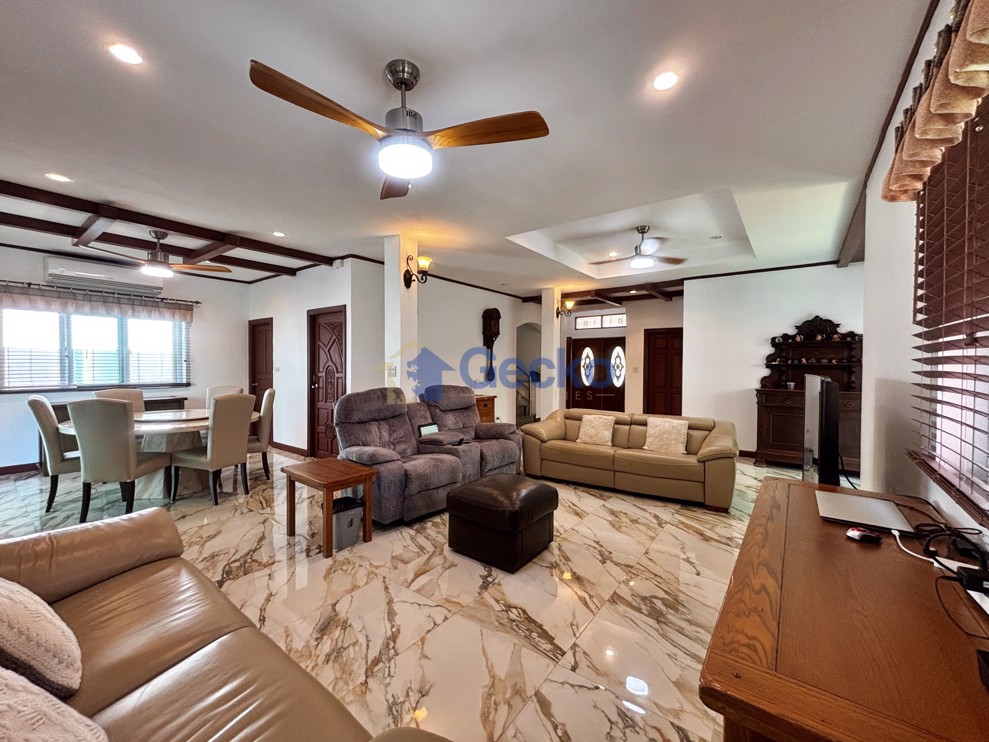 7 ห้องนอน บ้าน in Paradise Villa 1  พัทยาตะวันออก H013164 (Photo 3)