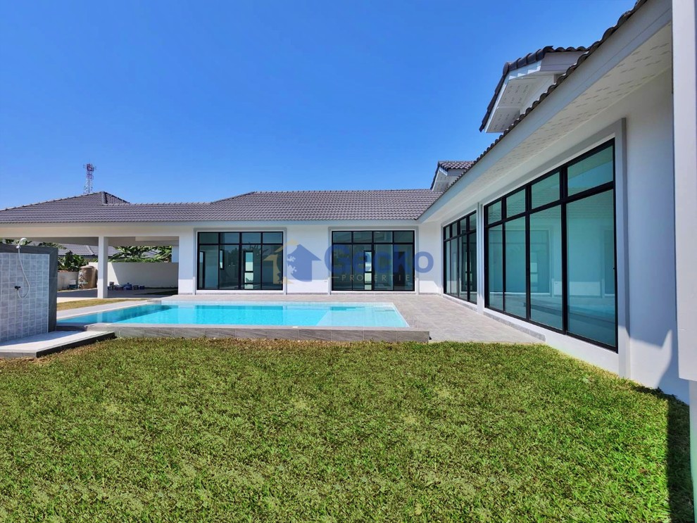 3 Bedrooms House in Paradise Villa 3  East Pattaya H013170 (Photo 2)
