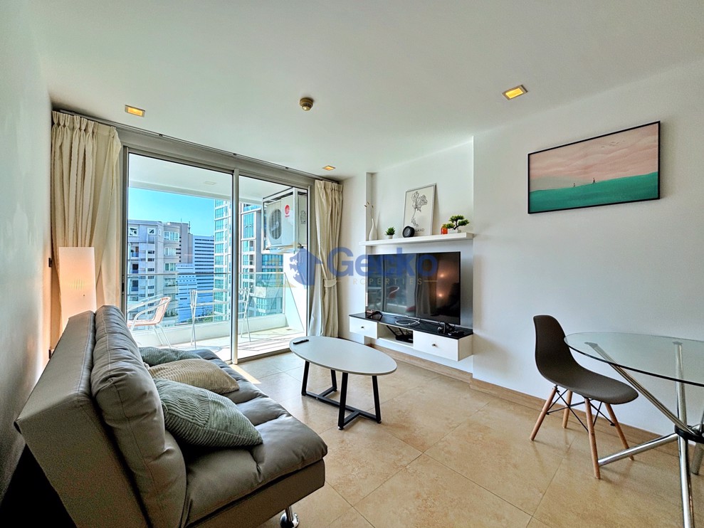 1 Bedroom Condo in The Cliff Pratumnak C013172 (Photo 3)